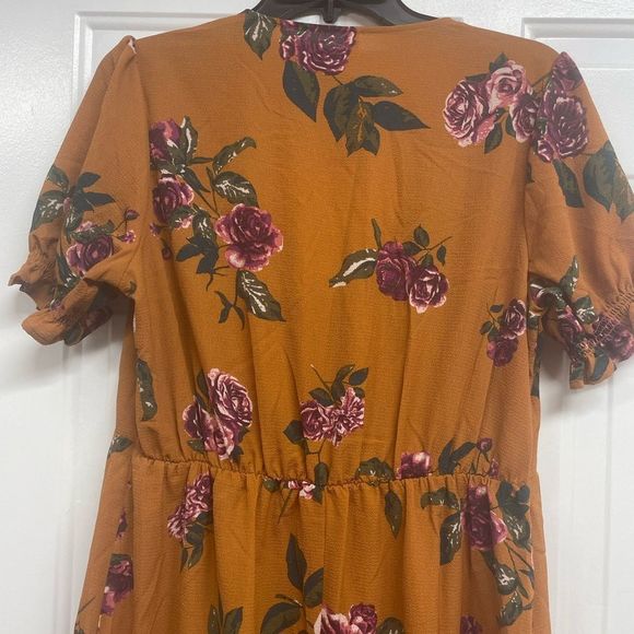 Women’s xhilaration Floral minidress - Picture 9 of 9